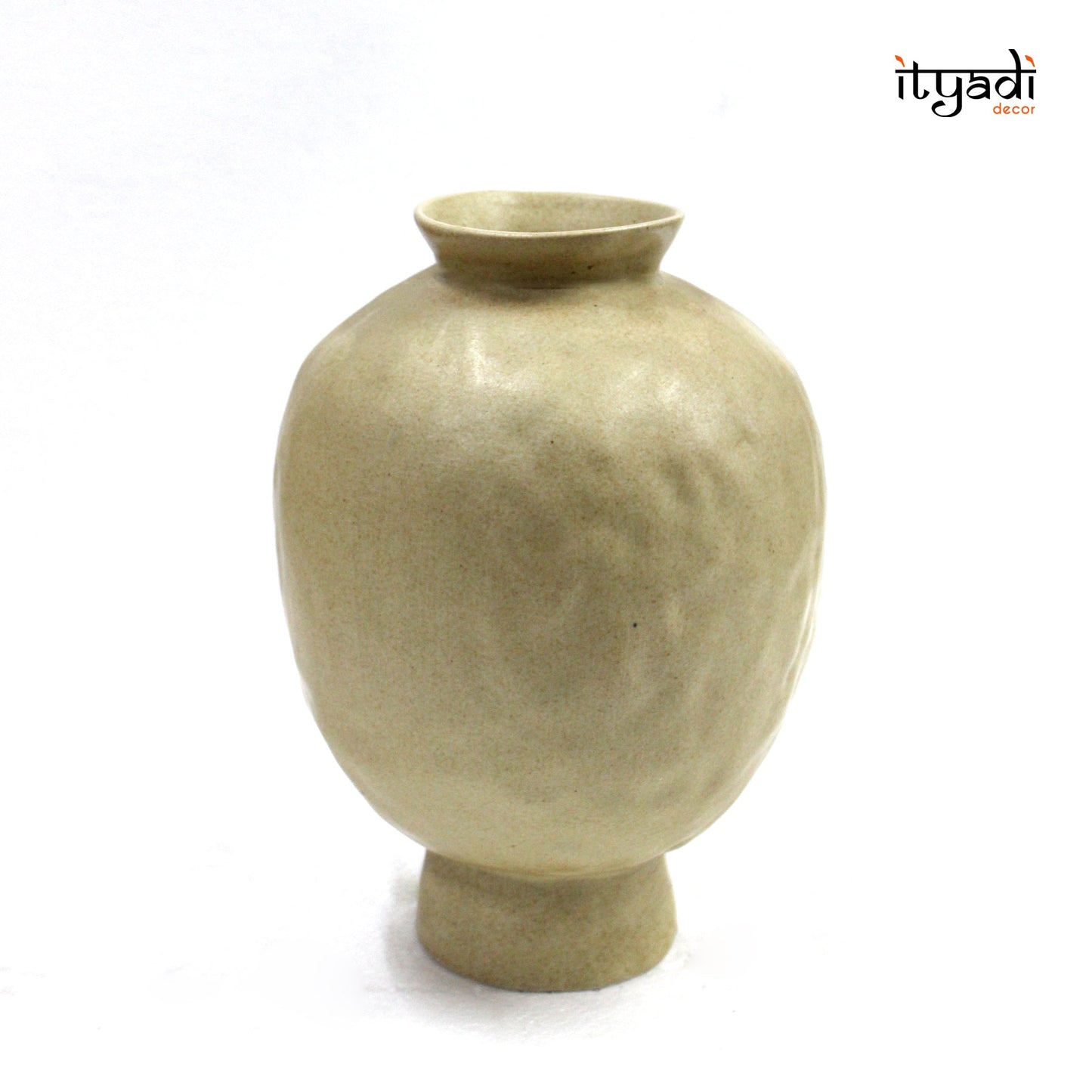Designer Ceramic Vase IDC66-A120