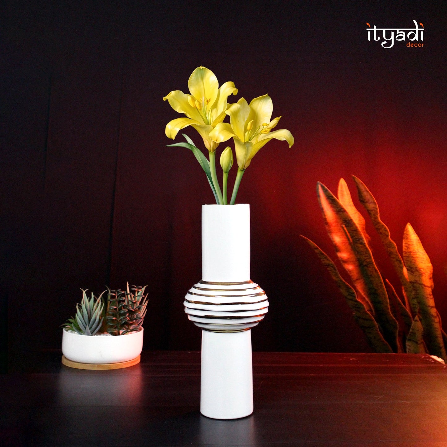 Designer Vase IDC180-A25