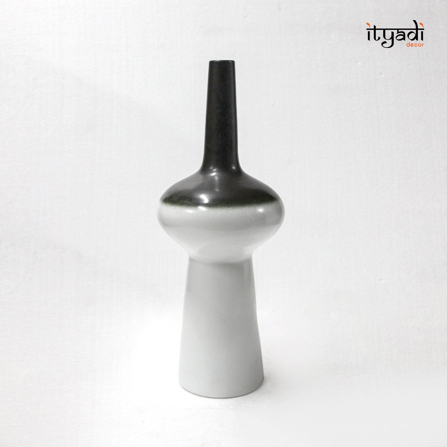 Designer Ceramic Vase IDC66-A9