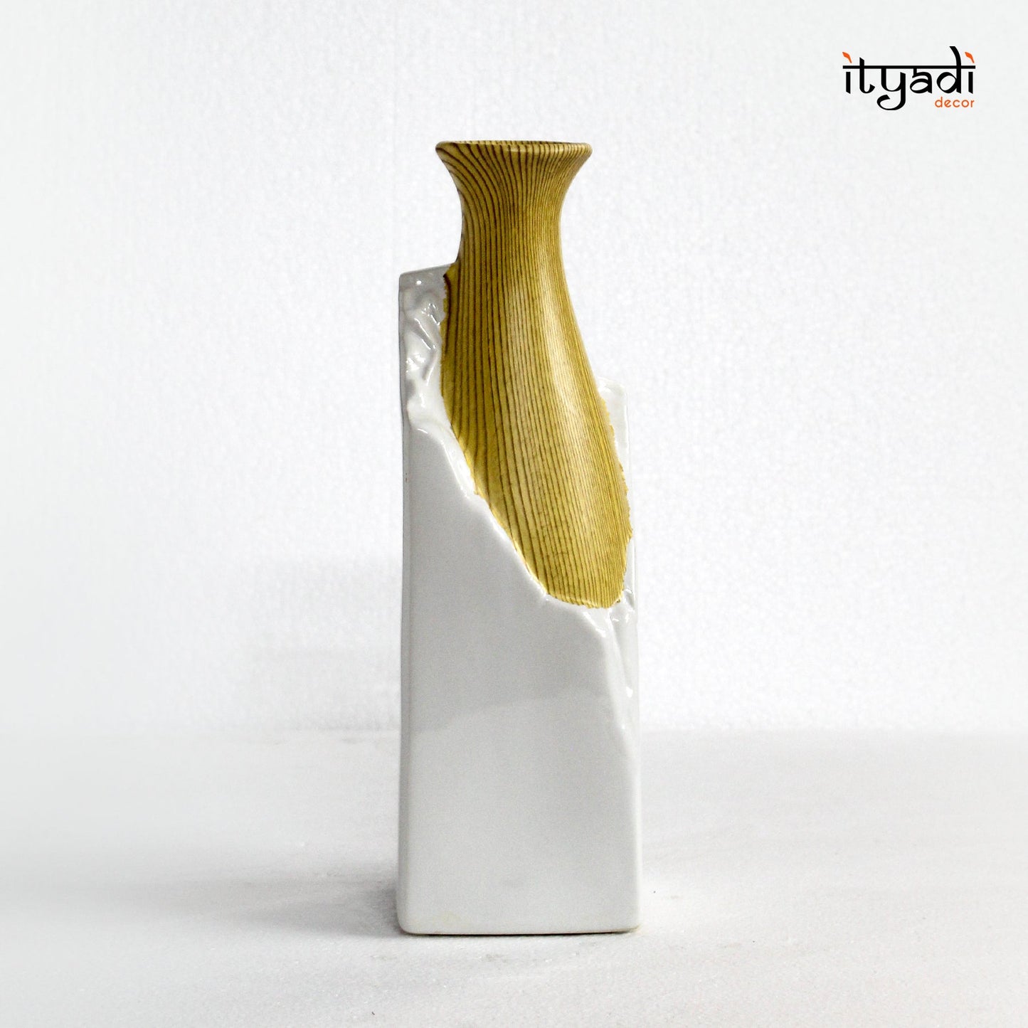 Designer Vase IDC180-A1