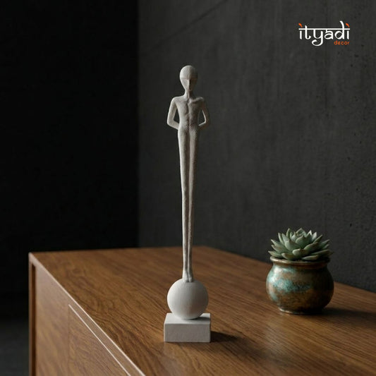 Minimalist Showpiece IDC92-A163