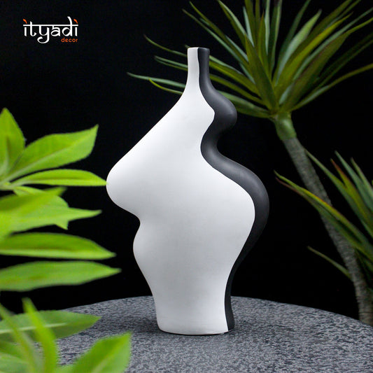 Designer Ceramic Vase IDC73-A10