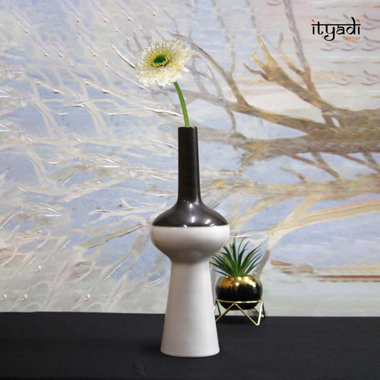 Designer Ceramic Vase IDC66-A10
